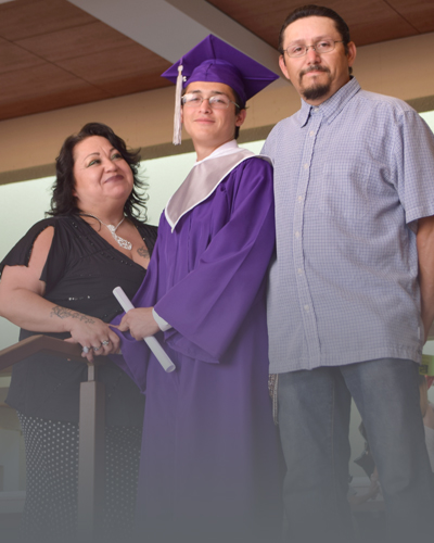 Graduate with parents